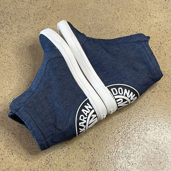 DKNY Chambray Denim Wedge Zip Front Sneakers 7 Dark Denim Blue - Picture 3 of 14